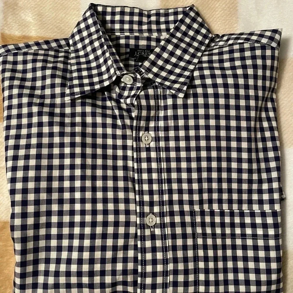 100% cotton J Crew Poplin Button up